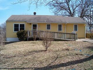 Foreclosed Home - 1709 N HOCKER AVE, 64050