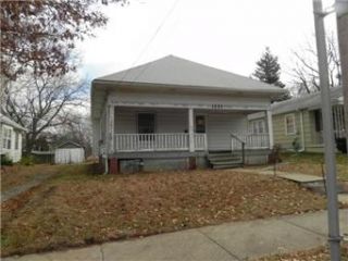 Foreclosed Home - 1331 N MAIN ST, 64050