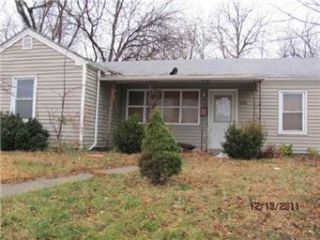Foreclosed Home - 1126 N NOLAND RD, 64050