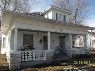 Foreclosed Home - 1100 N LYNN ST, 64050