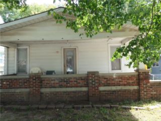 Foreclosed Home - 1115 S NOLAND RD, 64050