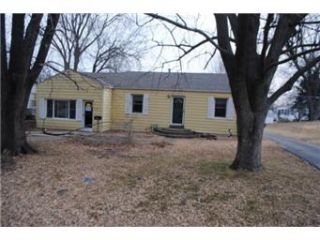 Foreclosed Home - 3335 S ASH AVE, 64052
