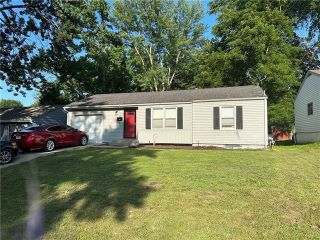 Foreclosed Home - 3009 S NORTON AVE, 64052