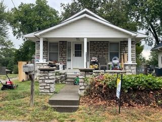 Foreclosed Home - 11610 HACKETT ST, 64054