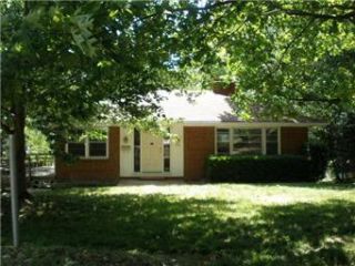 Foreclosed Home - 635 E RED RD, 64055