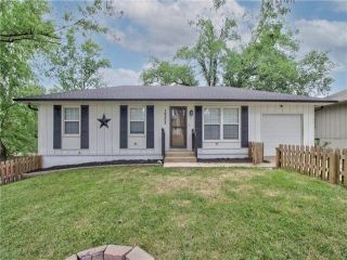 Foreclosed Home - 16302 E 35TH ST S, 64055