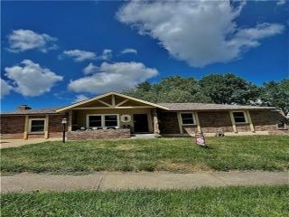 Foreclosed Home - 15400 E 37TH ST S, 64055
