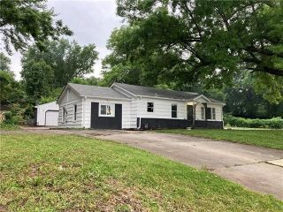 Foreclosed Home - 14601 E 39TH ST S, 64055