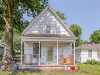 Foreclosed Home - 1320 S PEARL ST, 64055