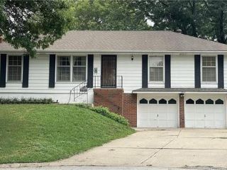 Foreclosed Home - List 100817406