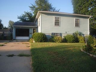 Foreclosed Home - 18801 E SUSQUEHANNA RDG, 64056