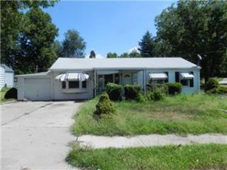 Foreclosed Home - 105 N JENNINGS RD, 64056