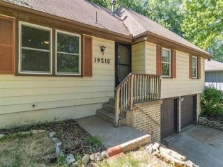Foreclosed Home - 19215 E 18TH ST N, 64058