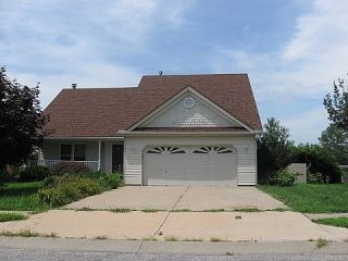 Foreclosed Home - 1600 OPAL RD, 64060