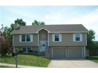 Foreclosed Home - 709 SOUTHBROOK PKWY, 64060