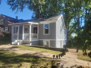 Foreclosed Home - 821 FRANKLIN AVE, 64067