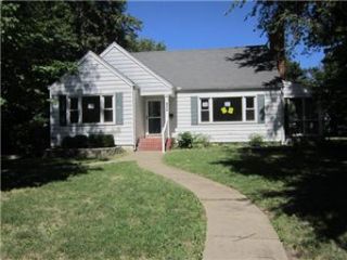 Foreclosed Home - 824 HILLSIDE AVE, 64068