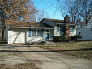 Foreclosed Home - 317 MELROSE LN, 64068
