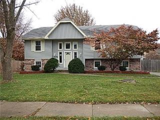 Foreclosed Home - 525 Clyde St, 64068