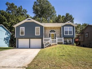 Foreclosed Home - 1829 MOURNING DOVE DR, 64068