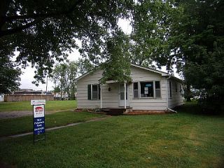 Foreclosed Home - 1307 S CLINTON ST, 64075
