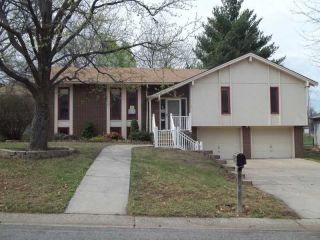Foreclosed Home - 5789 OAKWOOD DR, 64076