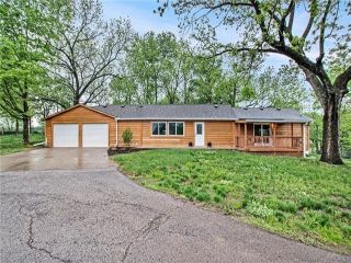 Foreclosed Home - 12920 FARMERS LN, 64079