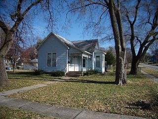 Foreclosed Home - 302 N JEFFREYS ST, 64080