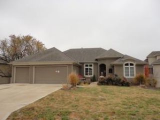 Foreclosed Home - 1516 SW HEDGEWOOD LN, 64081