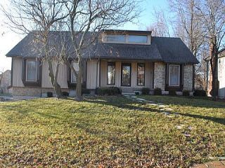 Foreclosed Home - 3929 SW LINDEN LN, 64082