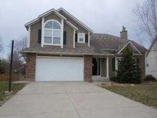 Foreclosed Home - 3821 SW WINDSONG DR, 64082