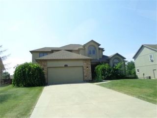 Foreclosed Home - 5112 Sw Piping Plover St, 64082