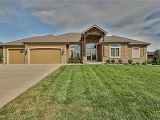 Foreclosed Home - 4337 SE LARIAT DR, 64082