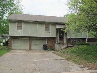 Foreclosed Home - 508 S ADAMS ST, 64083