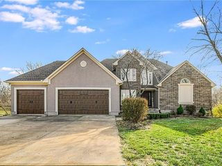 Foreclosed Home - 15717 MEADOWBROOK CT, 64083