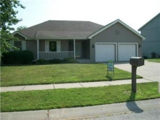 Foreclosed Home - 317 NEWPORT DR, 64089