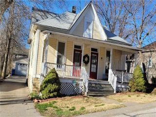 Foreclosed Home - 402 E WOODS ST, 64089