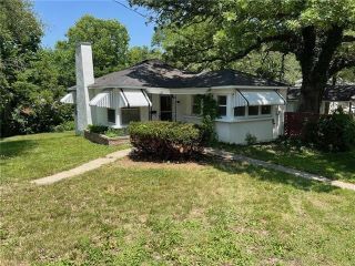Foreclosed Home - 601 N COLLEGE AVE, 64093