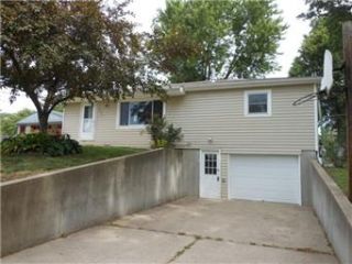 Foreclosed Home - 508 5TH ST, 64098