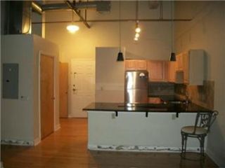 Foreclosed Home - 321 W 7TH ST APT 208, 64105