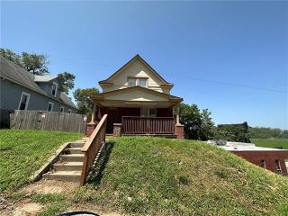Foreclosed Home - 2908 HOLLY ST, 64108