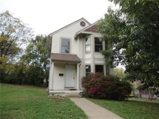 Foreclosed Home - 1320 E 41st St, 64110