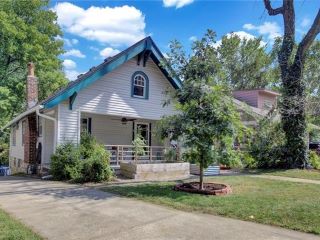 Foreclosed Home - 3823 GENESSEE ST, 64111