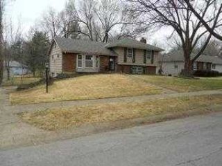 Foreclosed Home - 209 E 113TH ST, 64114