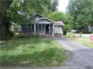 Foreclosed Home - 8100 WALNUT ST, 64114