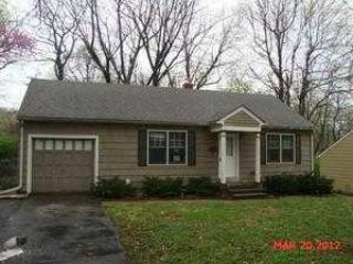 Foreclosed Home - 8720 MAIDEN LN, 64114