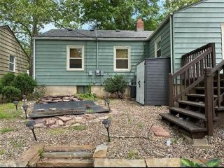 Foreclosed Home - 109 W 90TH ST, 64114