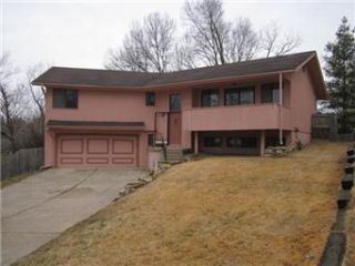 Foreclosed Home - 606 NE 36TH ST, 64116