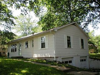 Foreclosed Home - 4554 NE 44TH ST, 64117