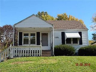 Foreclosed Home - 3925 N Spruce Ave, 64117